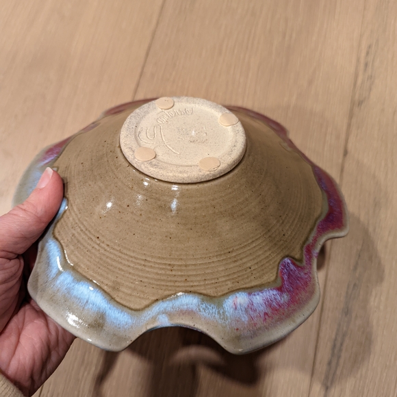 Handcrafted Ceramic Bowl - Picture 3 of 8